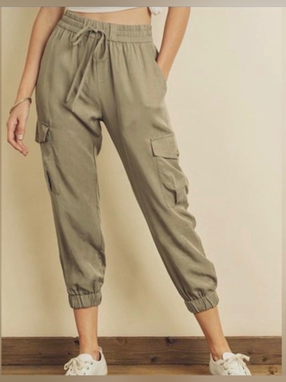 NWT Dress Forum Cargo Jogger Sage Green Sz Large Side Button Pockets Drawstring